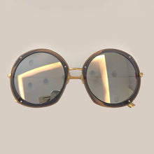 Load image into Gallery viewer, Vintage Fashion