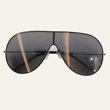 Load image into Gallery viewer, Metal Frame Oval Sunglasses Women